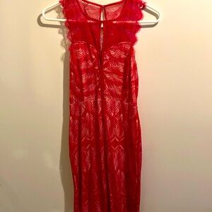 Pretty violet color lace midi dress size small